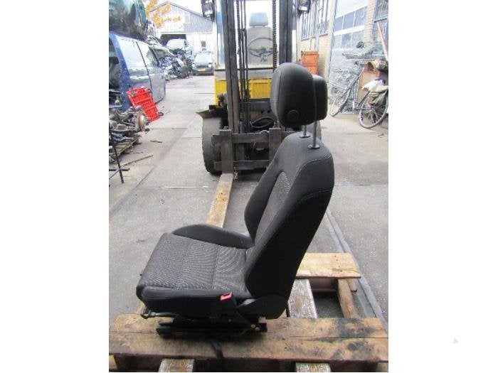 Stoel rechts van een Volkswagen Passat, Auto-onderdelen, Interieur en Bekleding, Gebruikt, -, -, -