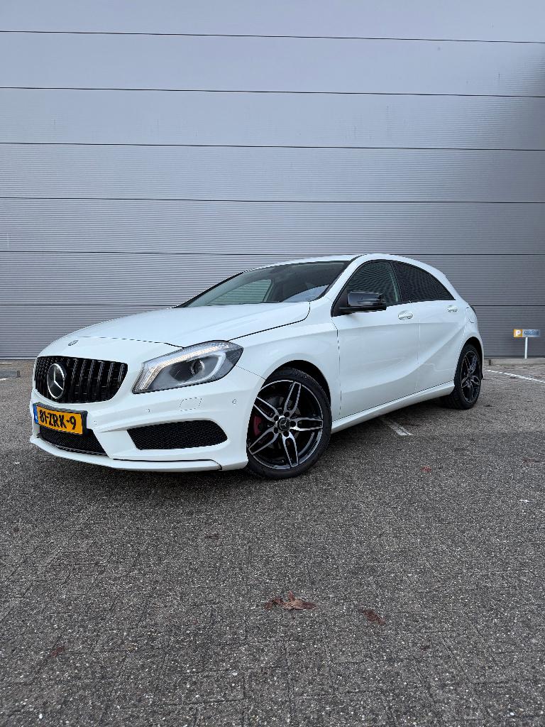 Mercedes A-Klasse | AMG-line | Automaat | Sound Booster, Auto's, USB, 4 cilinders, Alcantara, 1200 kg
