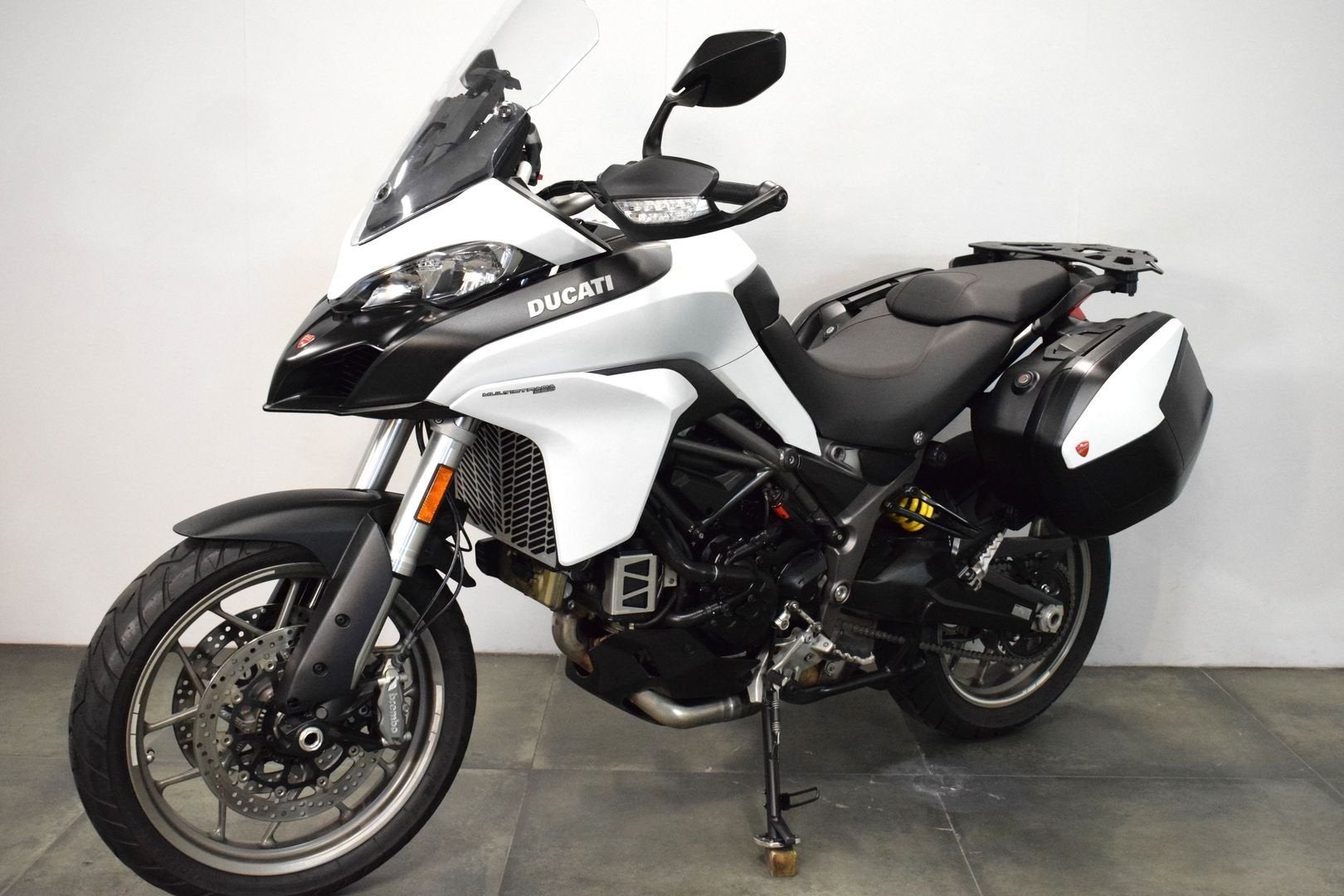 DUCATI MULTISTRADA 950 (bj 2017) ABS koffers, DUCATI, 2 cilinders, Motorrijbewijs A, Bedrijf