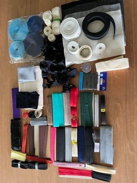 Fournituren, band, vilt, elastiek meer dan 50 stuks, Ophalen of Verzenden, Nieuw, Lint, Band of Elastiek