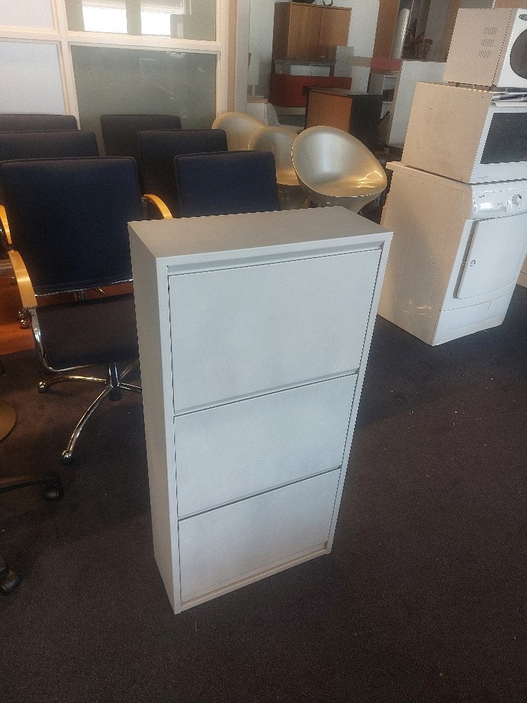 metalen schoenenkast ( 501074), Ophalen