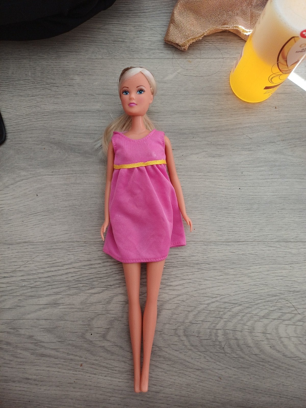 barbiepop, Kinderen en Baby's, Ophalen of Verzenden, Zo goed als nieuw