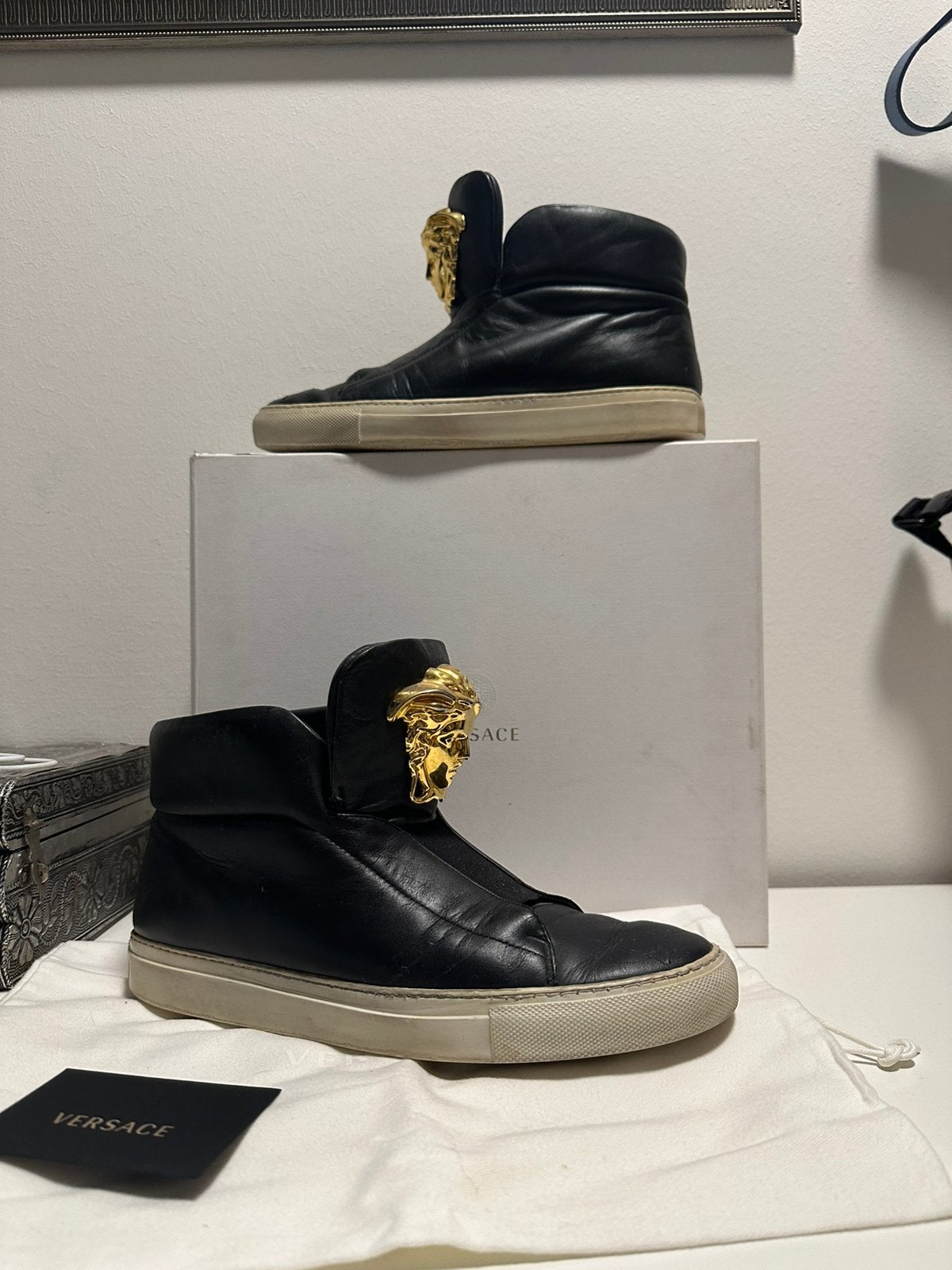 Versace sneakers schonene, Kleding | Dames, Schoenen, Zwart, Ophalen of Verzenden, Sneakers of Gympen, Gedragen