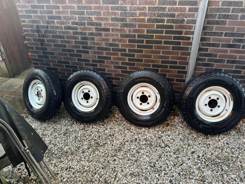 4x Michelin Latitude Cross 7.50 R16C banden + velgen defende, Ophalen, Gebruikt, 16 inch, Banden en Velgen