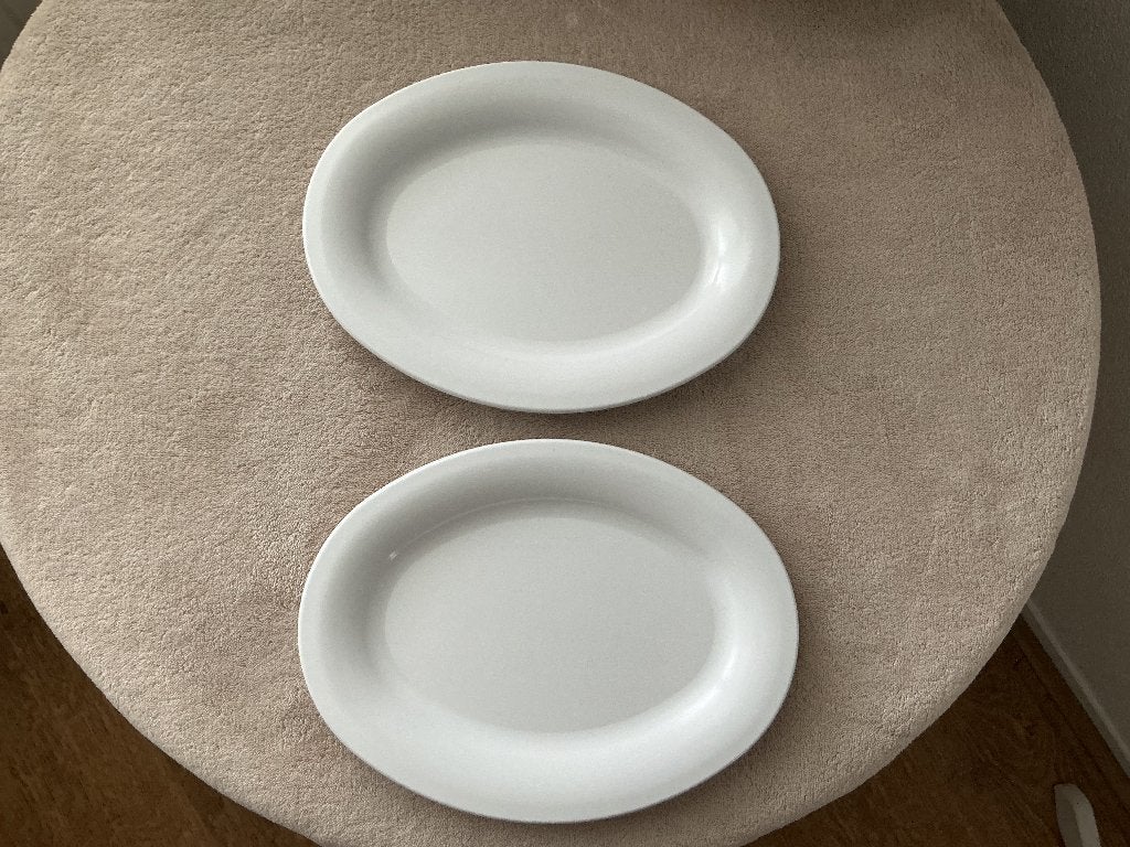 Borden kunststof wit, Kunststof, Ophalen of Verzenden, Zo goed als nieuw, Bord(en)