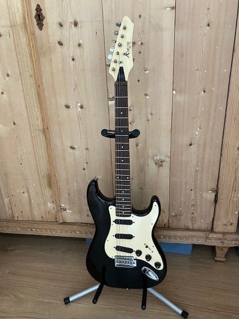 Stratocaster elektrische gitaar Amuse stc-33, Ophalen, Gebruikt, Solid body, Overige merken