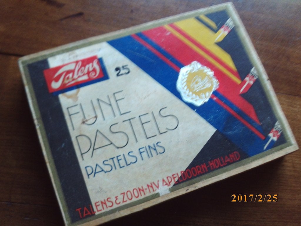 Talens & Zn NV Apeldoorn kistje vn Fijne Pastels 50 j Talens, Ophalen of Verzenden, Gebruikt, Overige typen