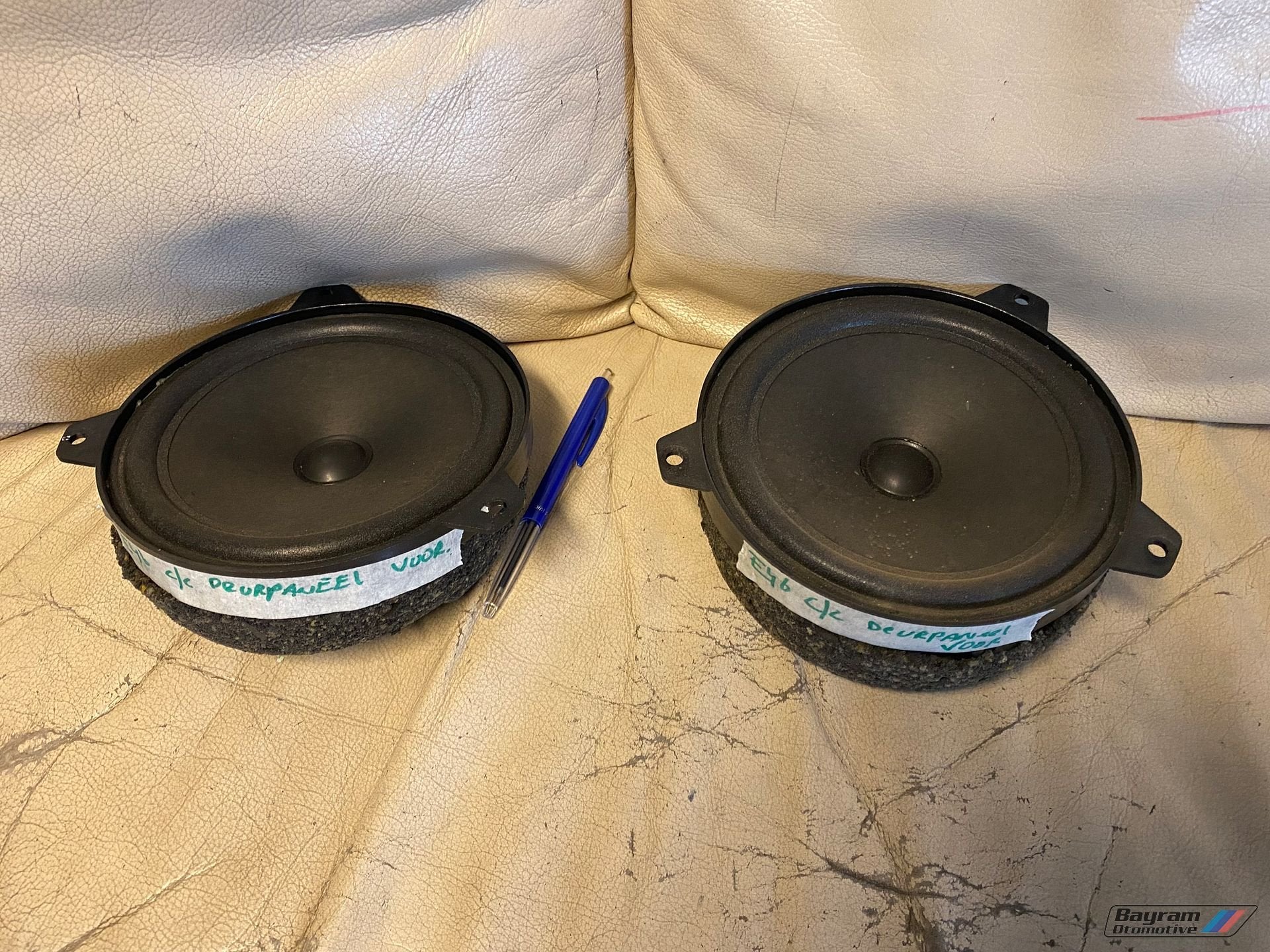 Bmw E46 speaker deurpaneel Haes 8368233 box 3-serie, Auto diversen, Autoradio's, Ophalen of Verzenden