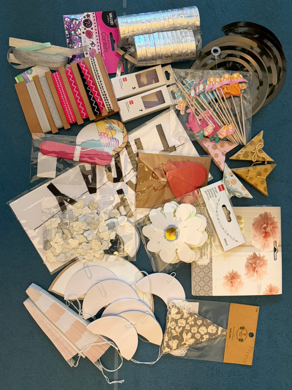 Set (nieuwe) feestdecoratie divers, Hobby en Vrije tijd, Feestartikelen, Ophalen of Verzenden, Zo goed als nieuw, Versiering, Verjaardag
