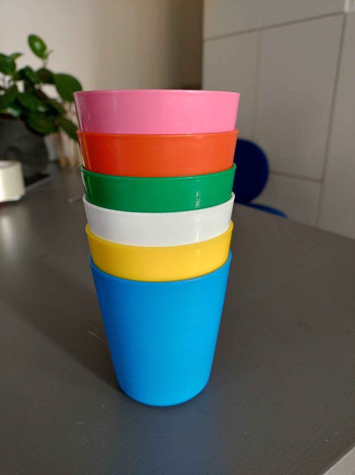 6x IKEA stapelbare bekers in diverse kleuren, IKEA, Kunststof, Ophalen of Verzenden, Zo goed als nieuw