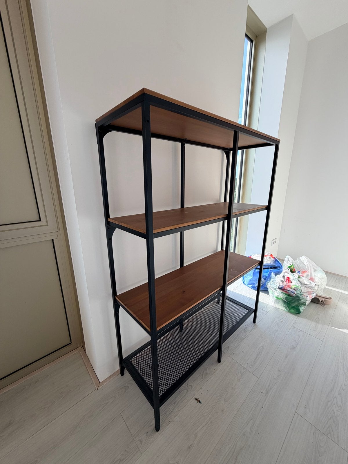 Fjållbo - kast met Houten Planken en Metalen Frame, Ophalen, Met plank(en), 100 tot 150 cm, 50 tot 100 cm