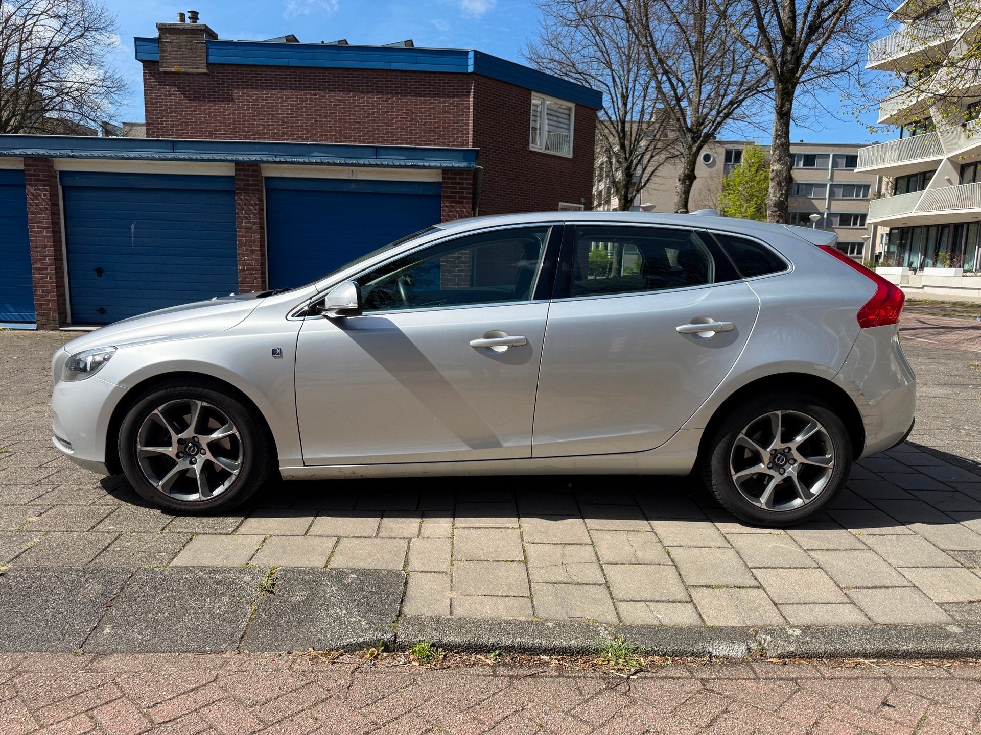 Volvo V40 2.0 D2 Summum Ocean Race, Voorwielaandrijving, 28 km/l, Gebruikt, Euro 6
