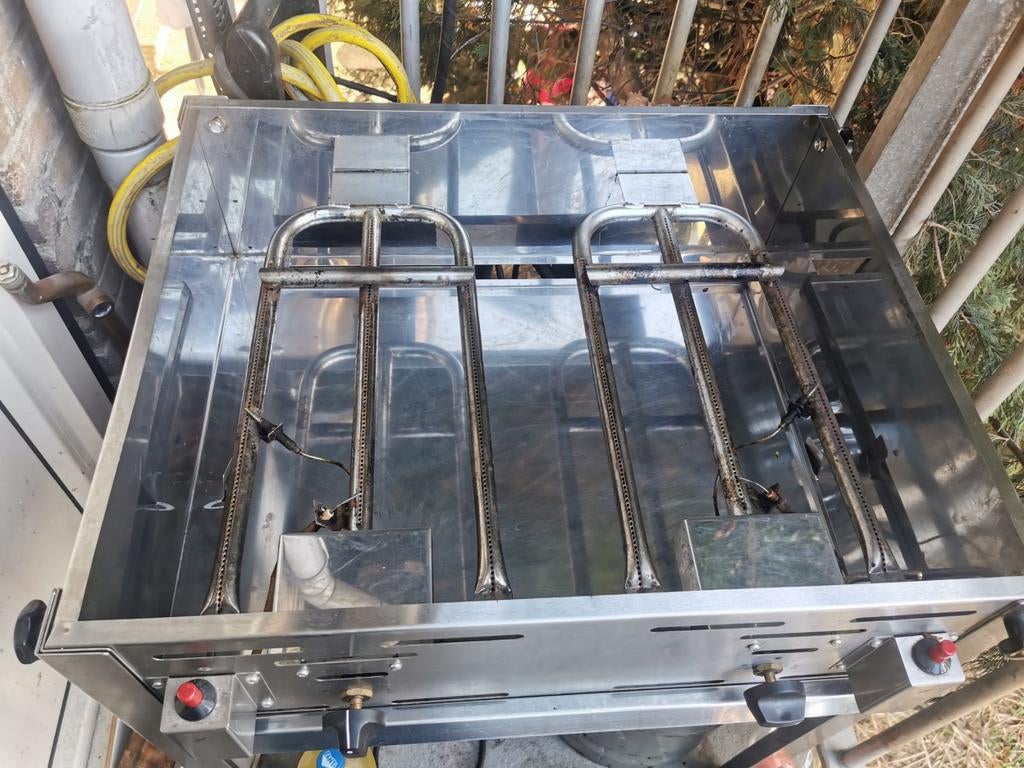 Hendi grill Roestvrijstalen BBQ grill met 2 branders, Tuin en Terras, Gasbarbecues, Ophalen, Gebruikt, Onbekend