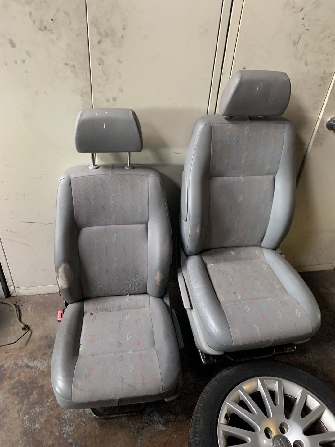 Volkswagen T5 stoelen met airbags, Gebruikt, -, Volkswagen, -