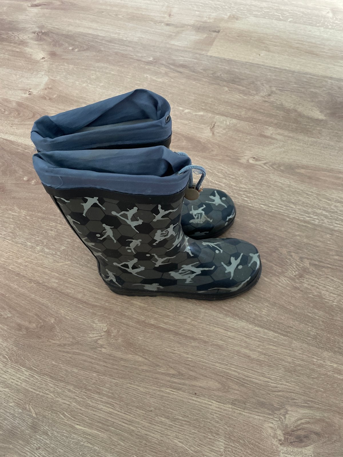 Stoere camouflage laarzen maat 32, Ophalen, Gebruikt, Jongen of Meisje