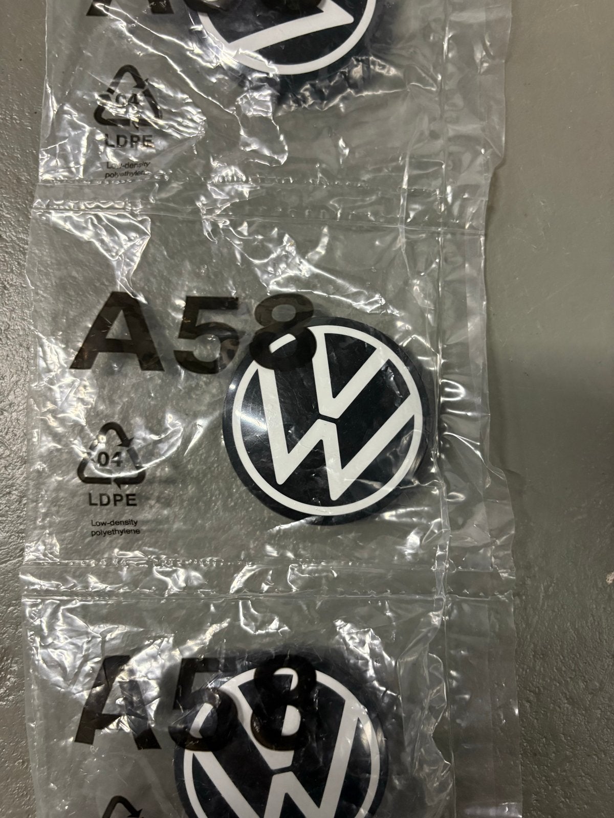 Wiel- en naafdoppen voor Volkswagen en Audi, Auto diversen, Wieldoppen, Ophalen of Verzenden, Zo goed als nieuw
