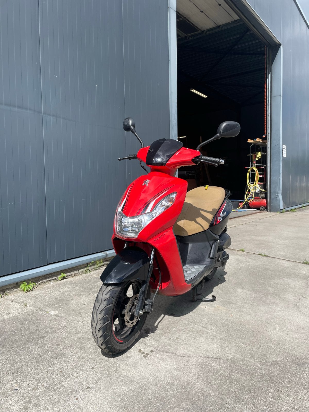 Peugeot Kisbee - Zo goed als nieuw, Fietsen en Brommers, Overige modellen, Maximaal 45 km/u, Ophalen of Verzenden, Zo goed als nieuw