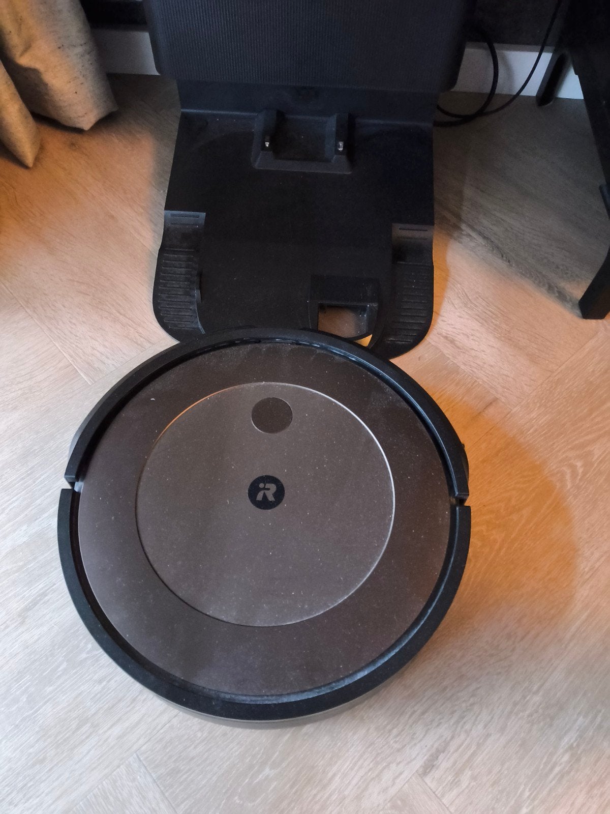 iRobot Roomba J9+ Robotstofzuiger zelflegende functie 2024, Inclusief accessoires, IRobot, Ophalen of Verzenden, Zo goed als nieuw