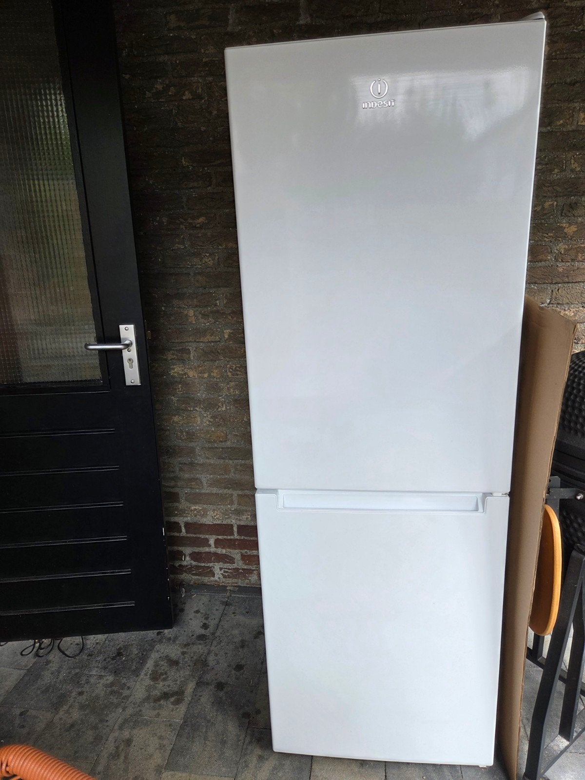 Indesit Koelkast met Vriezer - Zo goed als nieuw, Ophalen, 150 tot 200 liter, Met aparte vriezer, 160 cm of meer