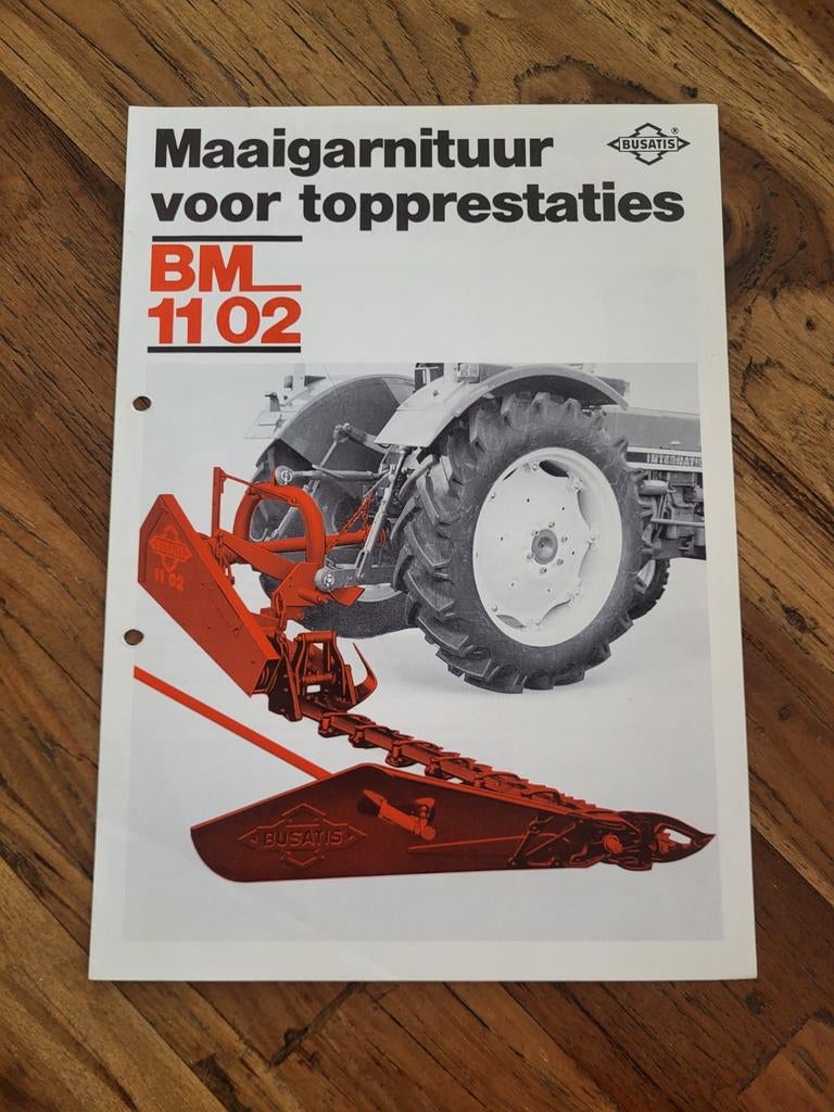 tractor folder BUSATIS BM 1102, Ophalen of Verzenden, Zo goed als nieuw