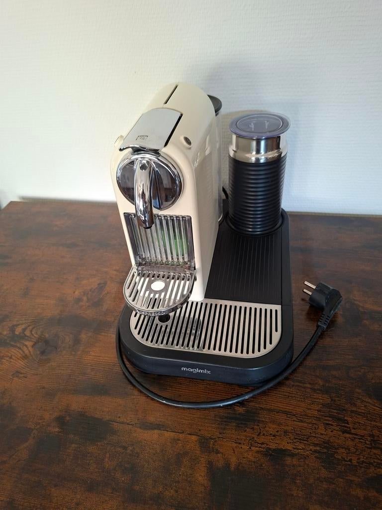 Magimix Nespresso CitiZ & Milk (Lekt), Witgoed en Apparatuur, Ophalen, Gebruikt, Espresso apparaat, Koffiepads en cups