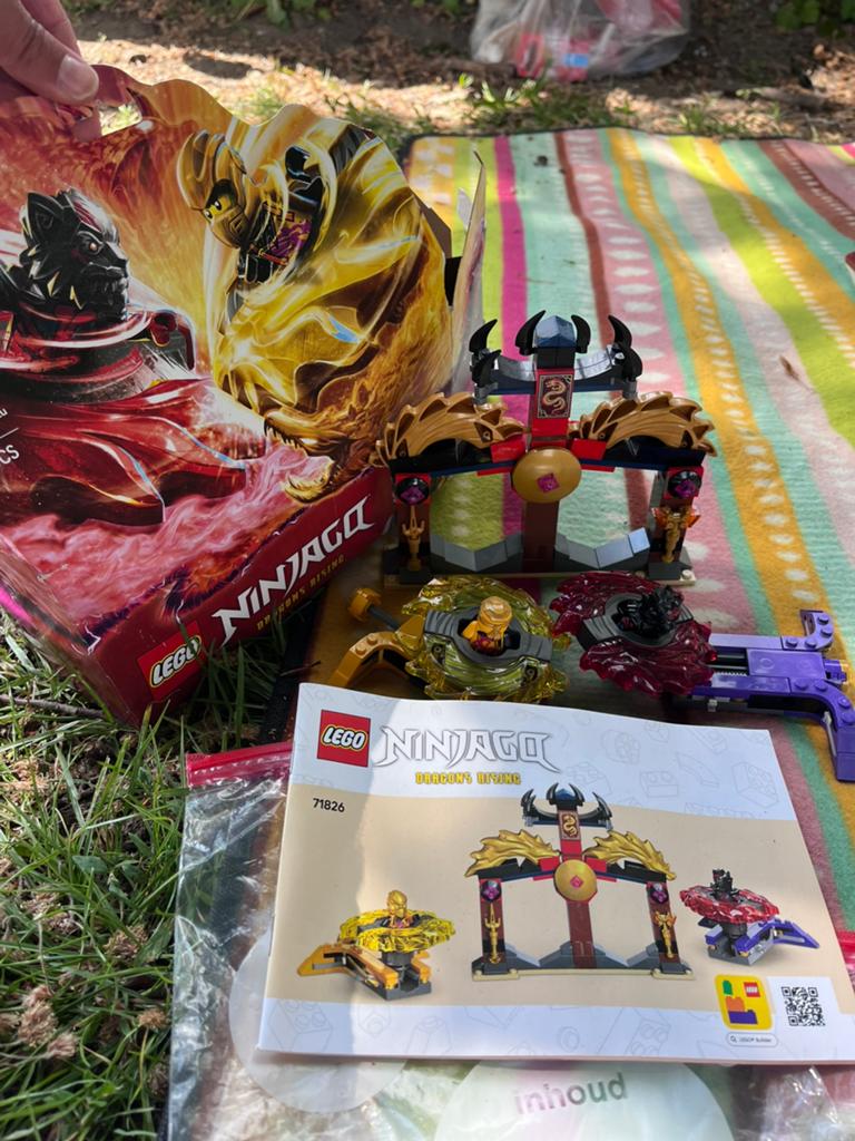 LEGO NINJAGO Spinjitzu drakenstrijd 71826, Ophalen of Verzenden, Zo goed als nieuw