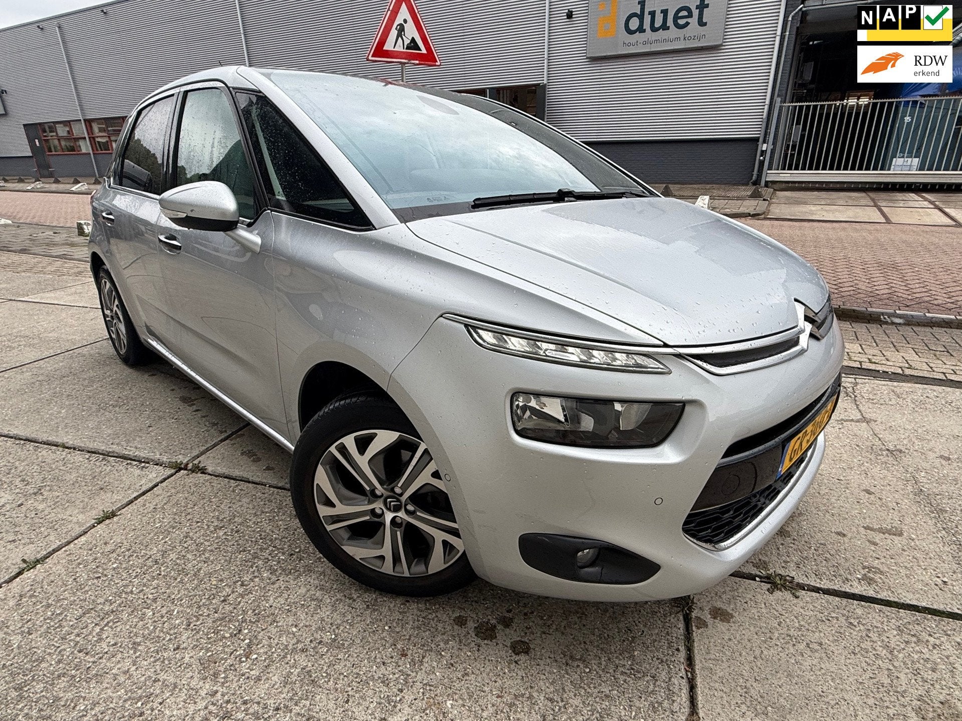 Citroen C4 Picasso 1.2 PureTech Intensive Camera NAVI Volled, Auto's, Citroën, Voorwielaandrijving, Euro 6, 1199 cc, 1470 kg
