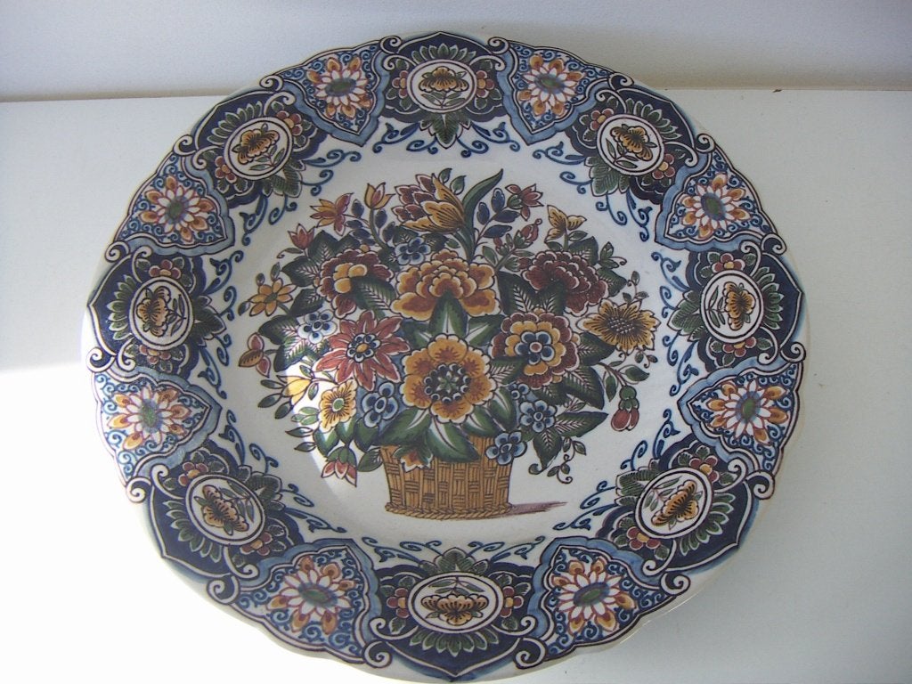 Makkum Tichelaar keramiek schaal jr.1940-1960. Bloemenmand., Meerkleurig, Handgemaakt, Ophalen of Verzenden, Zo goed als nieuw