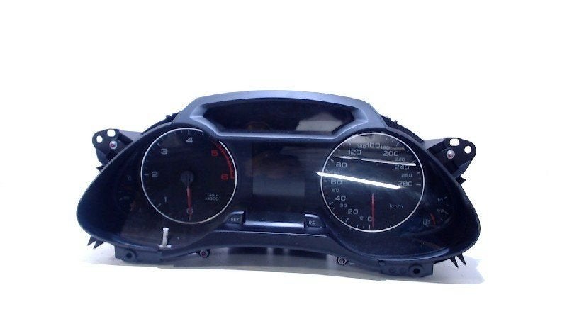 Cockpit Audi A4, Auto-onderdelen, Dashboard en Schakelaars, Onderdelen@venauto.nl, Van der Ven Autorecycling B.V., Gebruikt, Ettenseweg 76, 4706 PB Roosendaal, The Netherlands