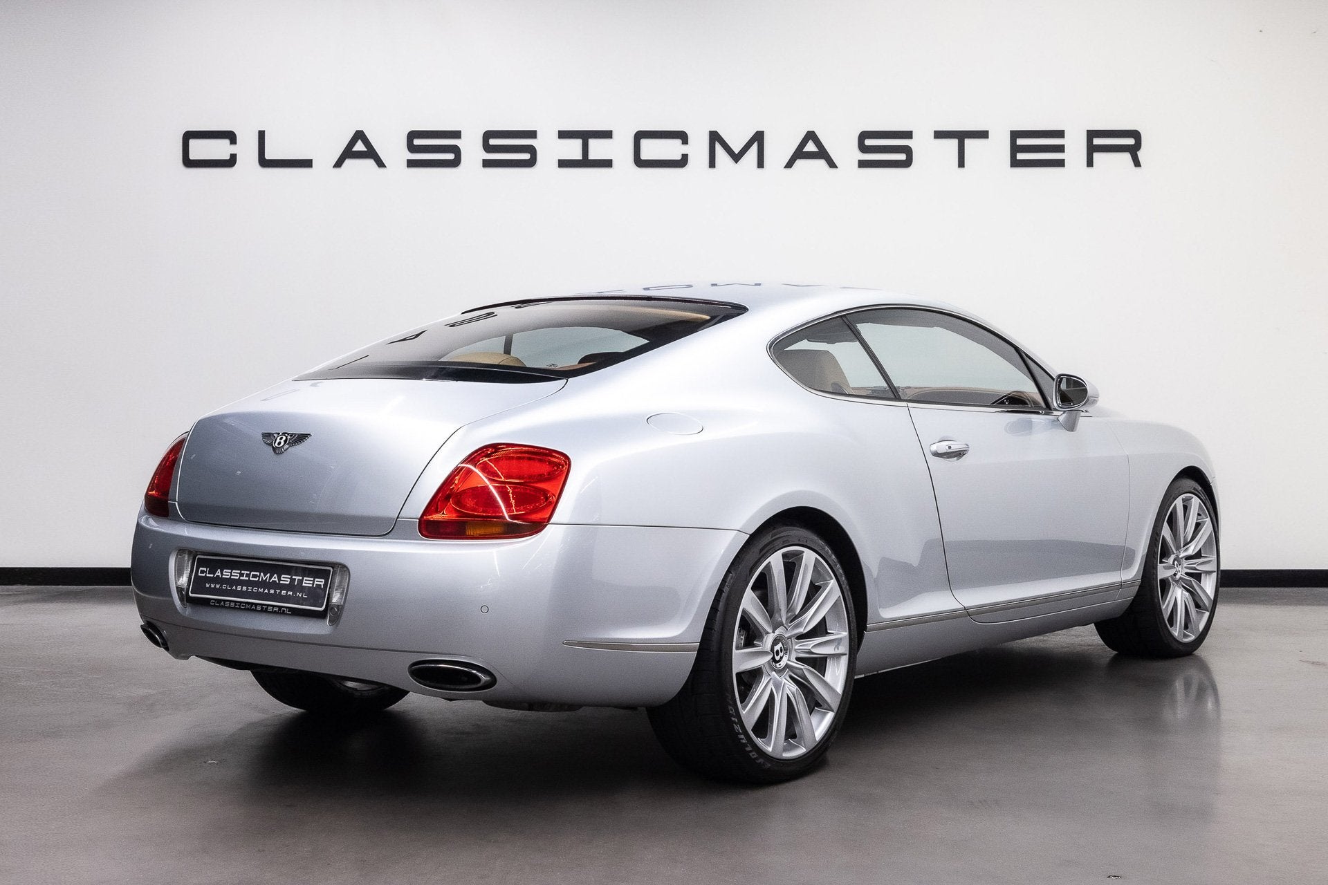 Bentley Continental GT 6.0 W12 Fiscale waarde € 14.000,- D, Auto's, Bentley, Automaat, Gebruikt, Beige, 12 cilinders
