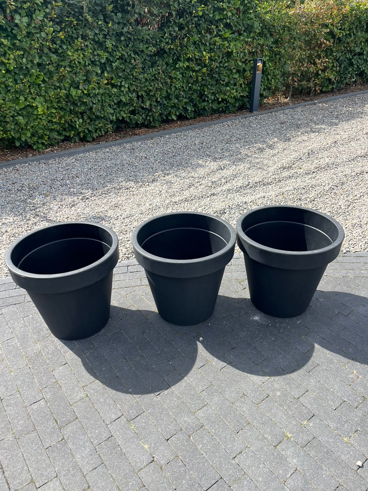 3 grote zwarte bloempotten / plantenpotten Ø 50 cm, Ophalen, Kunststof, Rond, Zo goed als nieuw