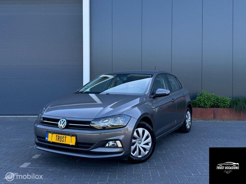 Volkswagen polo 1.0 Cruise Navi dealeronderhouden, Auto's, Gebruikt, Zwart, Overige carrosserieën, Bedrijf