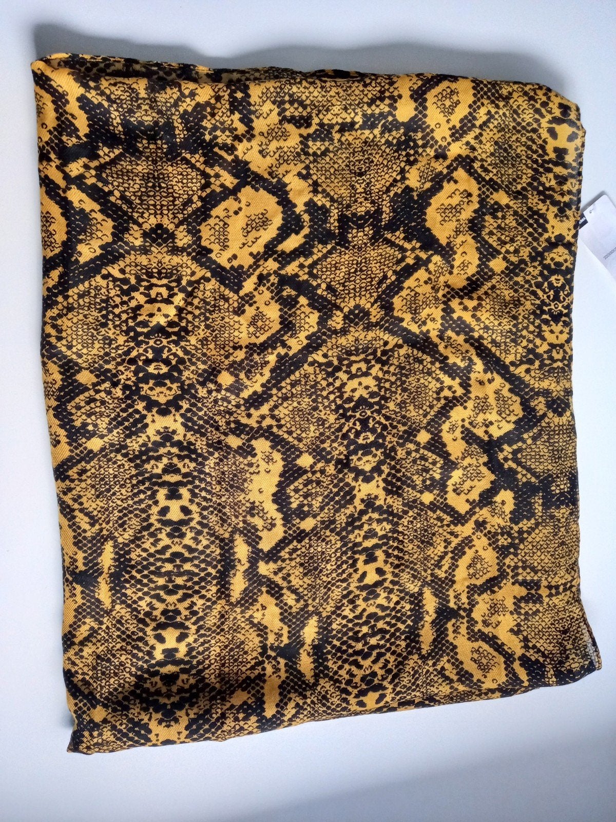 Brede Lange Maxi Sjaal 80x200cm Okergeel/zwart, Kleding | Dames, Hema, Ophalen of Verzenden, Nieuw, Sjaal