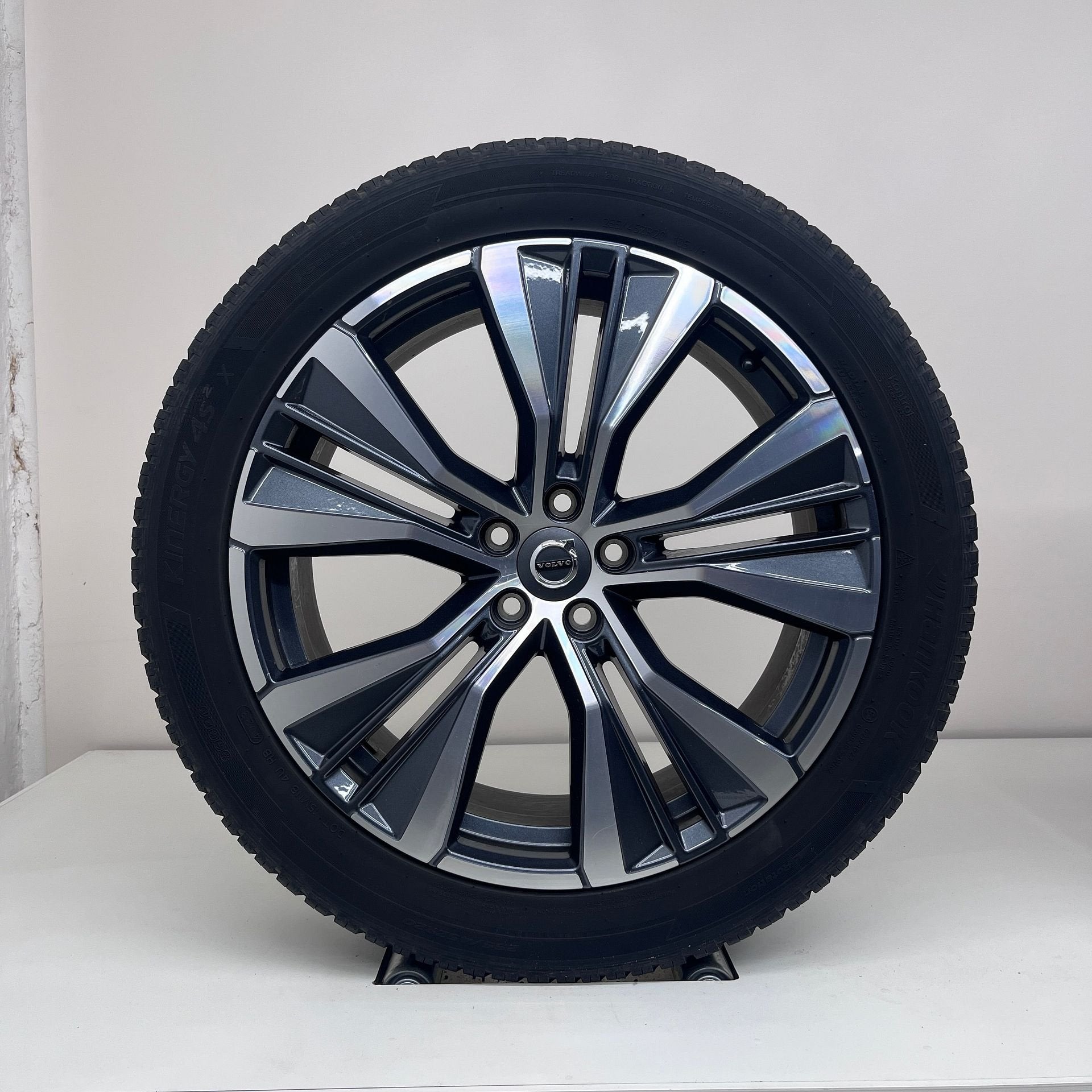 Volvo XC60 - 20 inch - winterbanden, Gebruikt, 255 mm, Banden en Velgen, Personenwagen