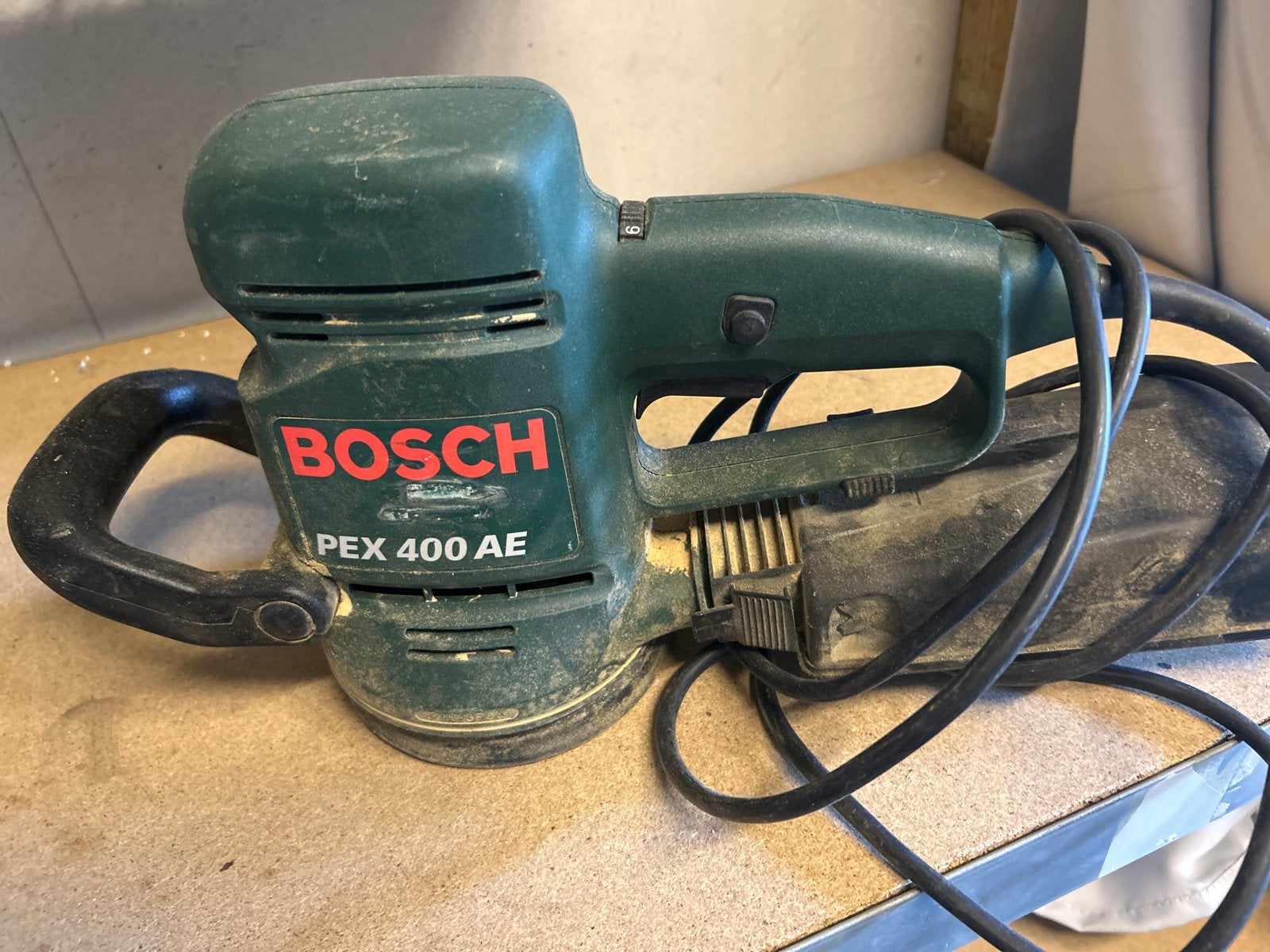 Bosch PEX 400 AE Excentrische Schuurmachine, Ophalen, Gebruikt, Minder dan 600 watt, Excentrische schuurmachine