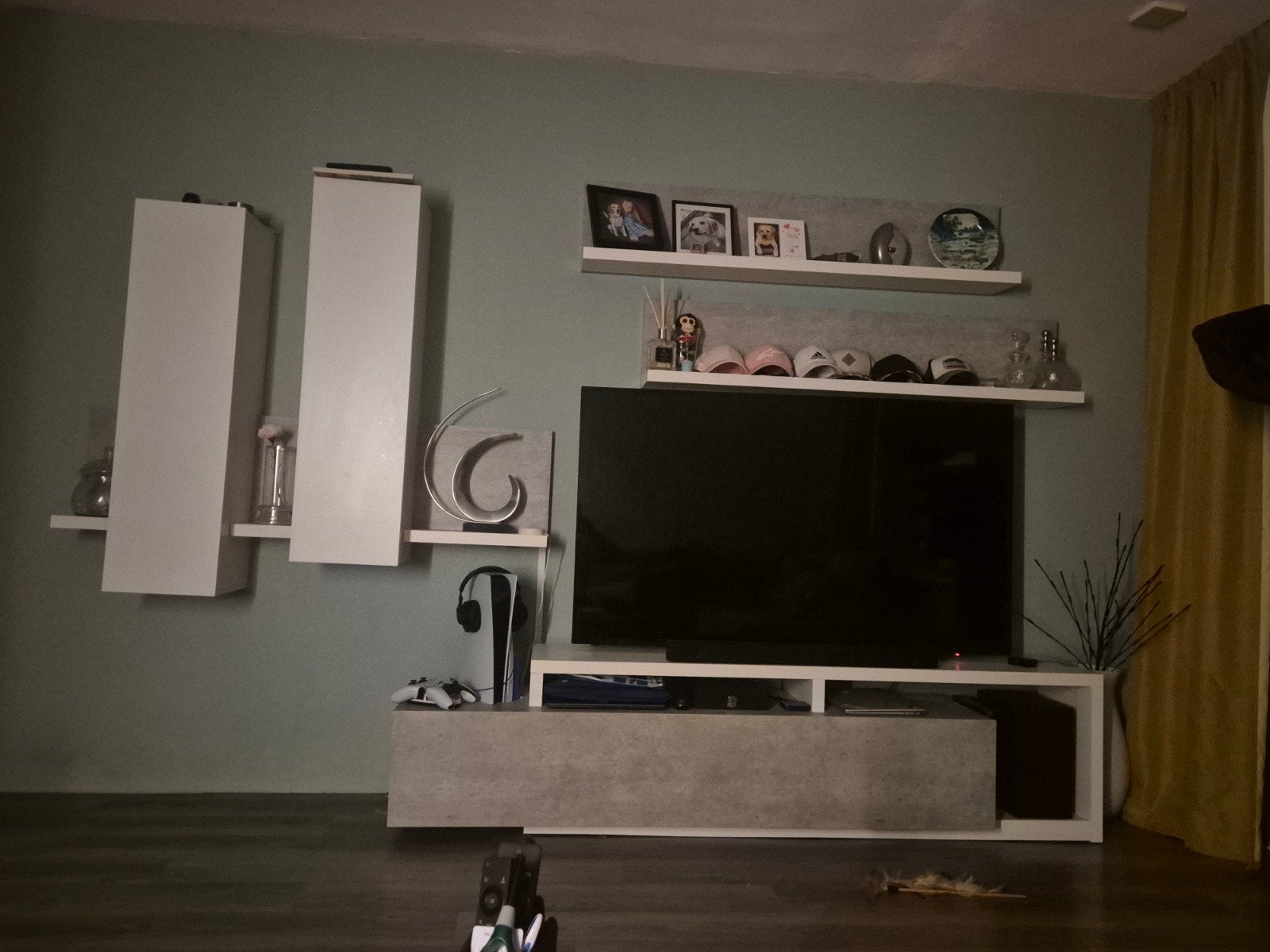 Modern tv meubel met opbergruimte, Ophalen, Overige materialen, Gebruikt, 200 cm of meer