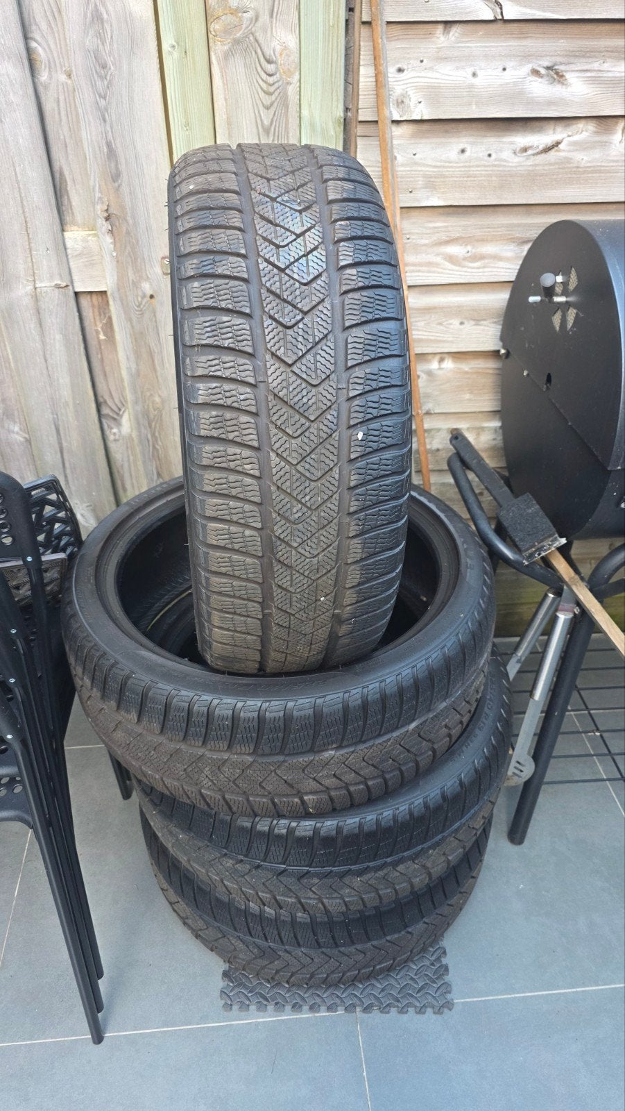 Pirelli Sottozero 3 Winterbanden 225/40 R19, Auto-onderdelen, Banden en Velgen, 19 inch, Gebruikt, Band(en), Personenwagen