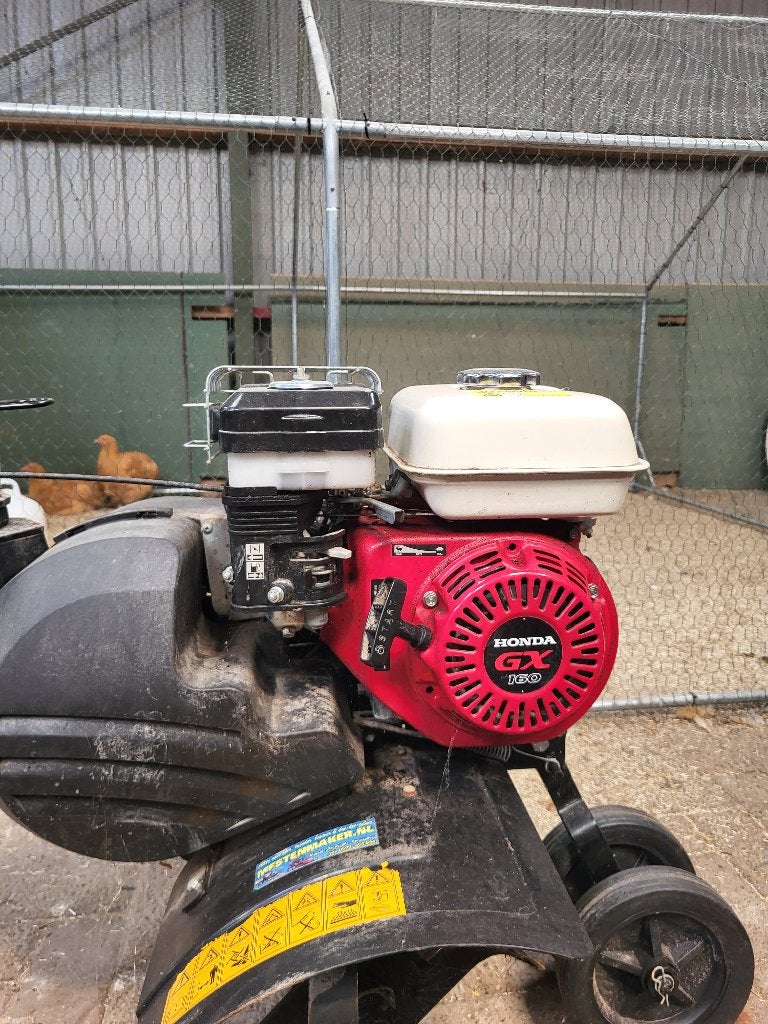 TKP: Tuinfrees z.g.a.n Honda GX160 motor! Euro 500,=, Tuin en Terras, Overige Tuin en Terras, Ophalen, Hil-nel@hetnet.nl, H. Westerstraat 23