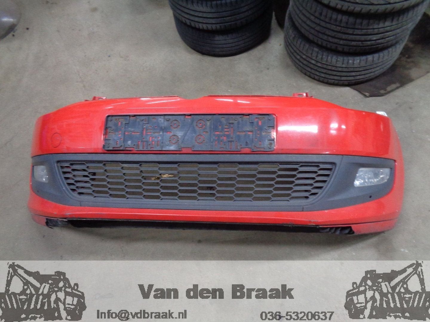 Volkswagen Polo 2009-2014 Voorbumper, Auto-onderdelen, Carrosserie en Plaatwerk, Bumper, Volkswagen, Voor, Gebruikt, Herkomst onderdeel bekend