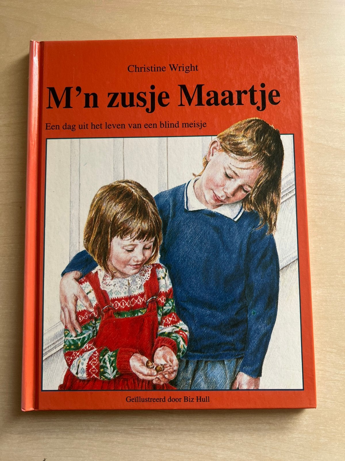 M’n zusje Maartje door Christine Wright, Ophalen of Verzenden, Zo goed als nieuw