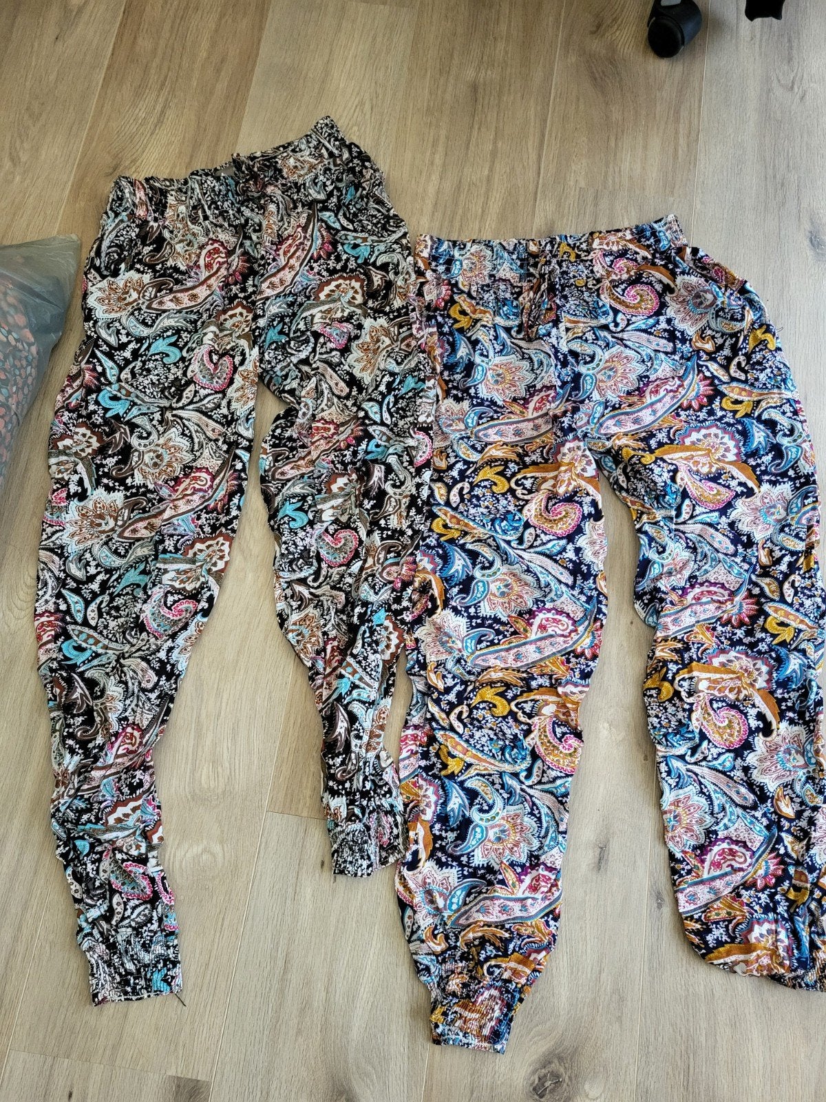 2x Liu Li Paisley Broek - Maat M - Nieuw, Kleding | Dames, Maat 38/40 (M), Meerkleurig, Zo goed als nieuw, Lang