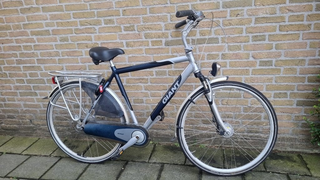 GIANT Herenfiets 8 Versnellingen bandenmaat 28 inch, Ophalen, Gebruikt, Versnellingen, Giant