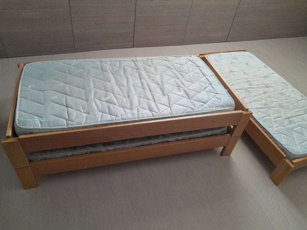 2 hondenbedden hondenmanden, Dieren en Toebehoren, Ophalen, Gebruikt, Overige