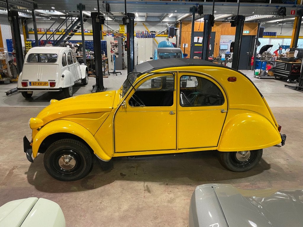 Citroen 2 CV 6, Voorwielaandrijving, 2CV, Handgeschakeld, Sedan