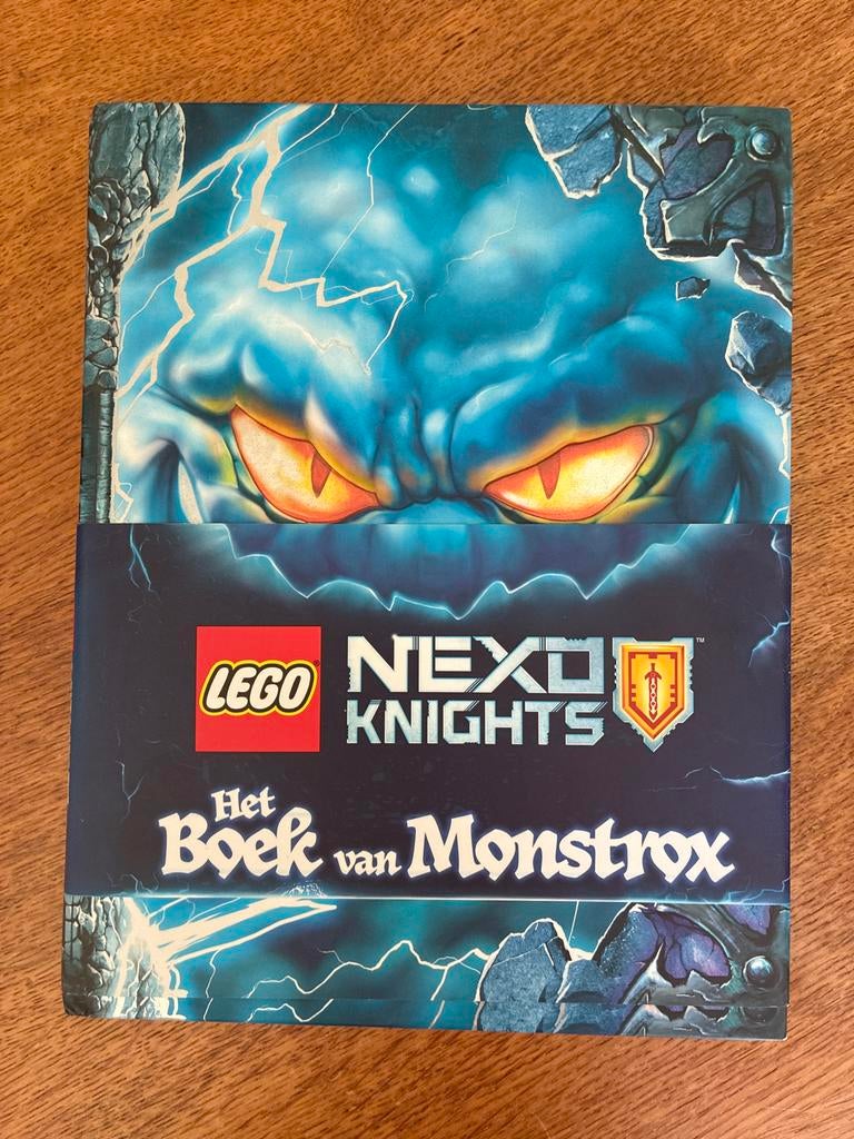 LEGO Nexo Knights: Het Boek van Monstrox, Ophalen of Verzenden, Nieuw, Fictie algemeen