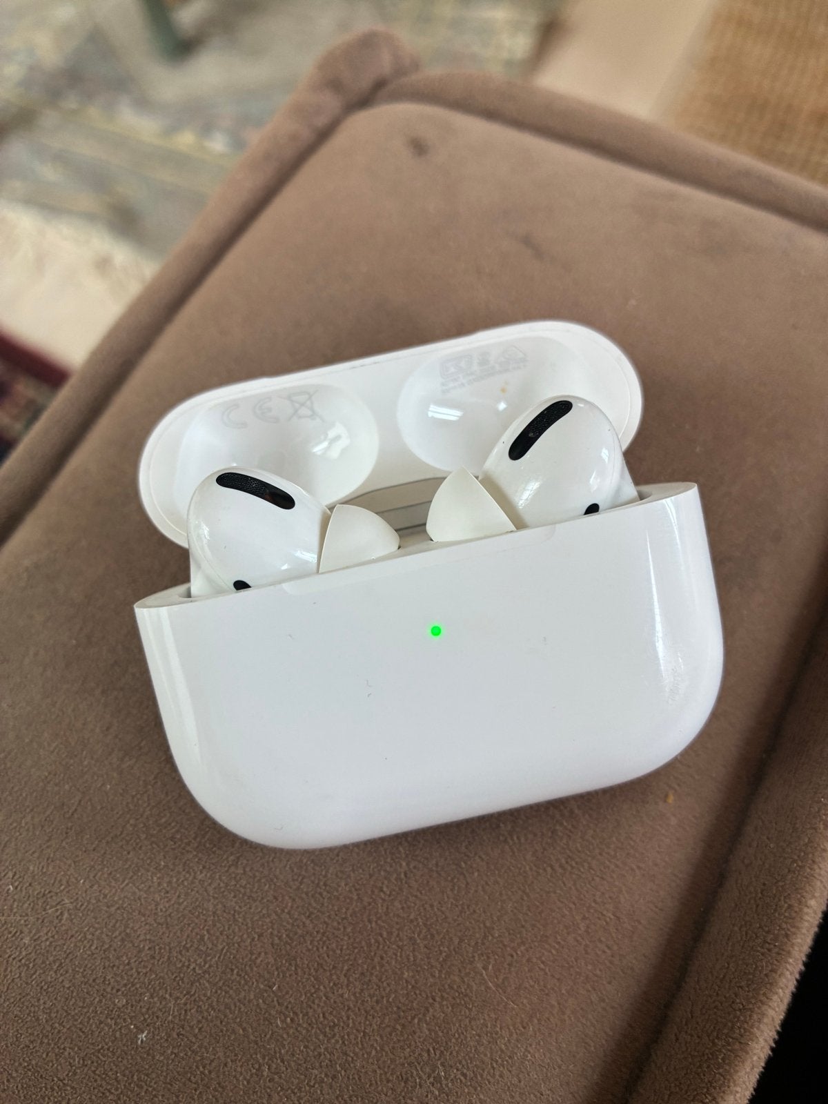 AirPods Pro 1, als nieuw, één oortje kraakt, Ophalen, In-ear, Gebruikt, Wit