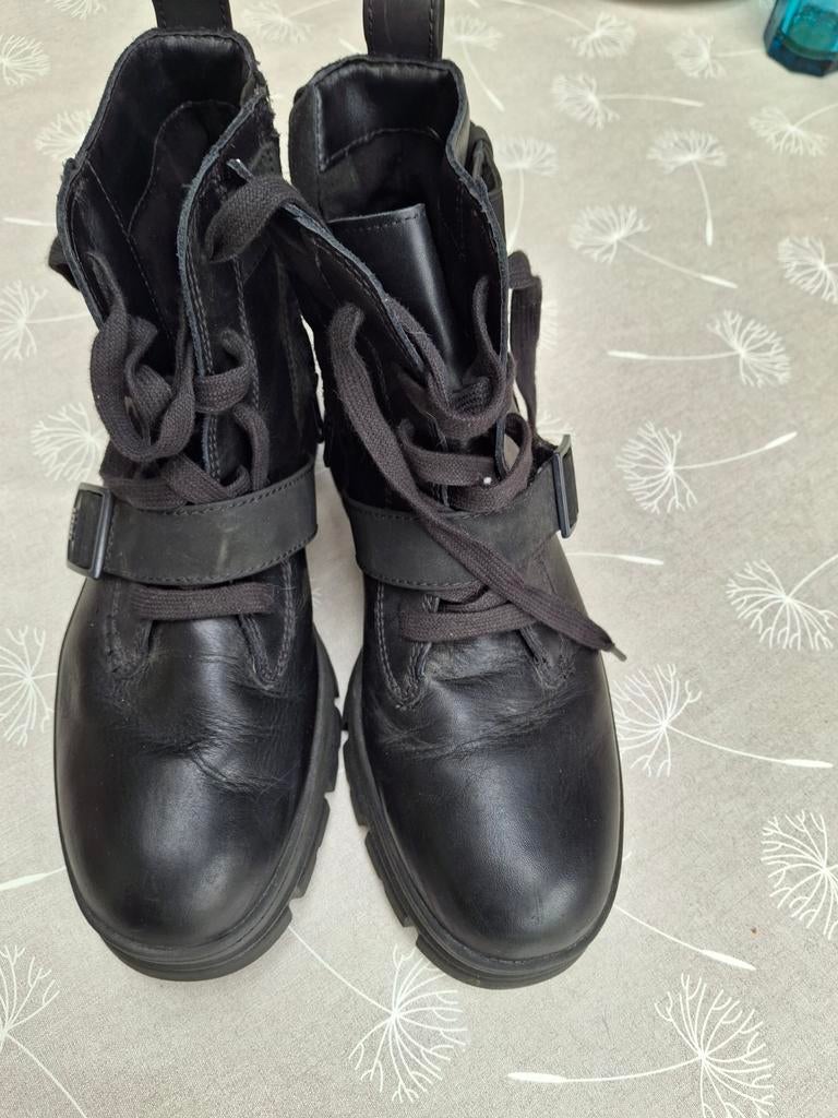 Halfhoge laarzen Ugg 42, Kleding | Dames, UGG, Zwart, Lage of Enkellaarzen, Ophalen of Verzenden