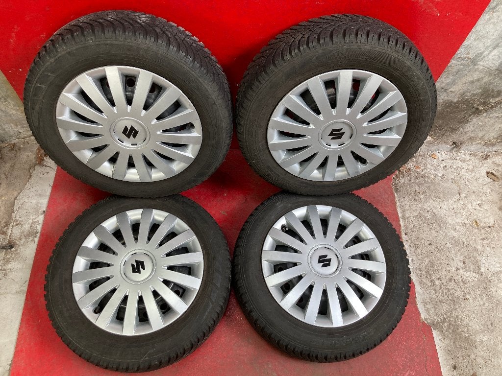 Winterbanden Suzuki Swift 2017 - 2024 175/65R15, Auto-onderdelen, Gebruikt, 15 inch, 175 mm, .