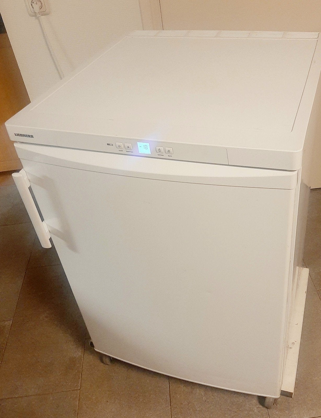 Liebherr Ladediepvries, Ophalen, 100 tot 150 liter, 45 tot 60 cm, Zonder vriesvak