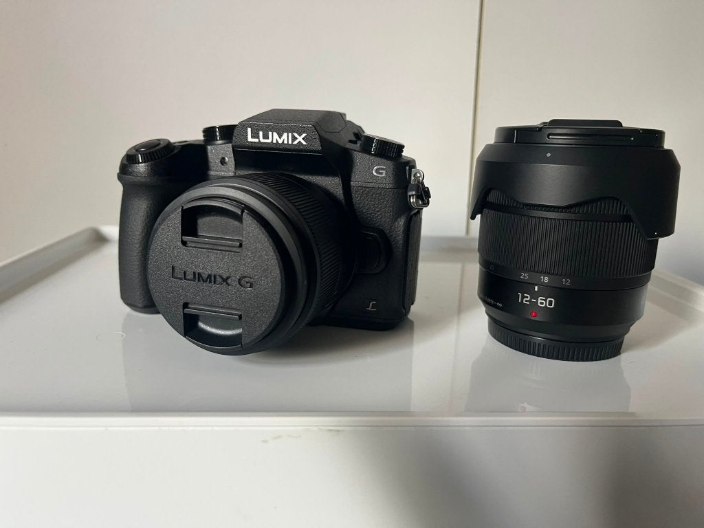 Panasonic Lumix G80 + 12 - 60mm & 25mm Lens - Set, 16 megapixels, Ophalen of Verzenden, Zo goed als nieuw, 4 t/m 7 keer
